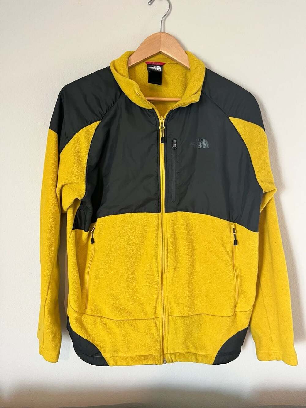 The North Face, Denali Fleece, Spring/Fall Jacket, Yellow and Black, Large